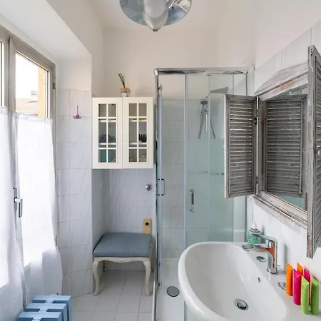 Center Romantic With Terrace Апартаменты
